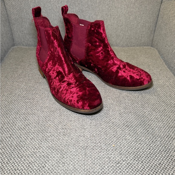 Toms Shoes - Toms Burgundy Velvet Chelsea Ankle Boots